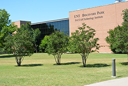 Photo of the outside of the Discovery Park building at UNT
