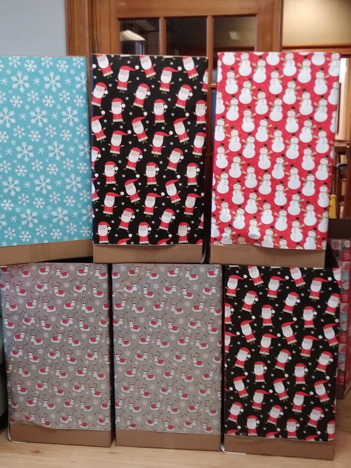 Pictures of wrapped gifts